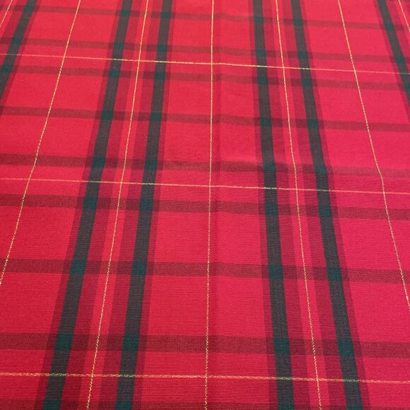 St Nicholas Square Tartan Plaid Holiday Tablecloth Red Metallic 60X84" Christmas - Picture 3 of 8